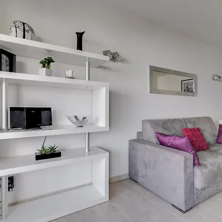Immogroom - 5 Min From - Terrace - Ac - Parking Cannes